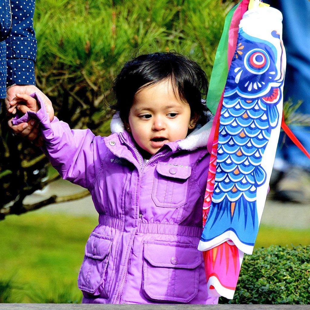 A child visit Seattle Japanese Garden, photo by Aurora Santiago