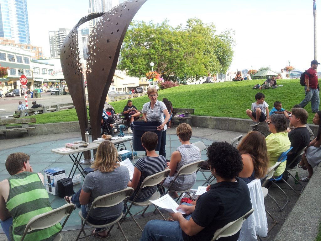 Seattle Tilth composting class in Victor Steinbrueck Park.