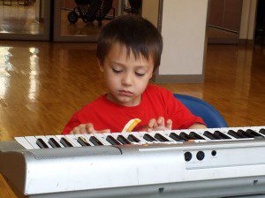 Kids 'n' Keyboards participant